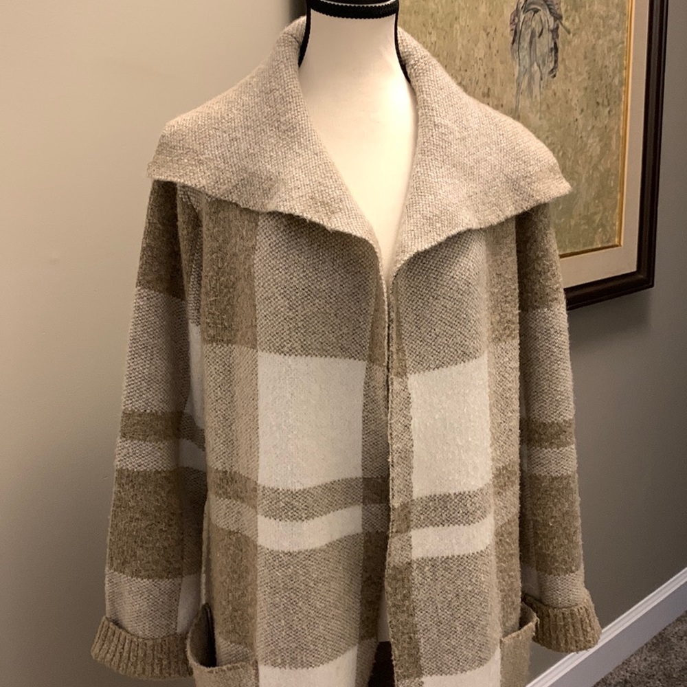 3/$30🌹CYRUS in EUC.. plaid, open sweater Coat Shacket